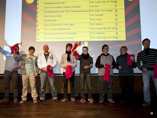 Die Studenten des AMS-Projektes gewinnen die Informania 2012